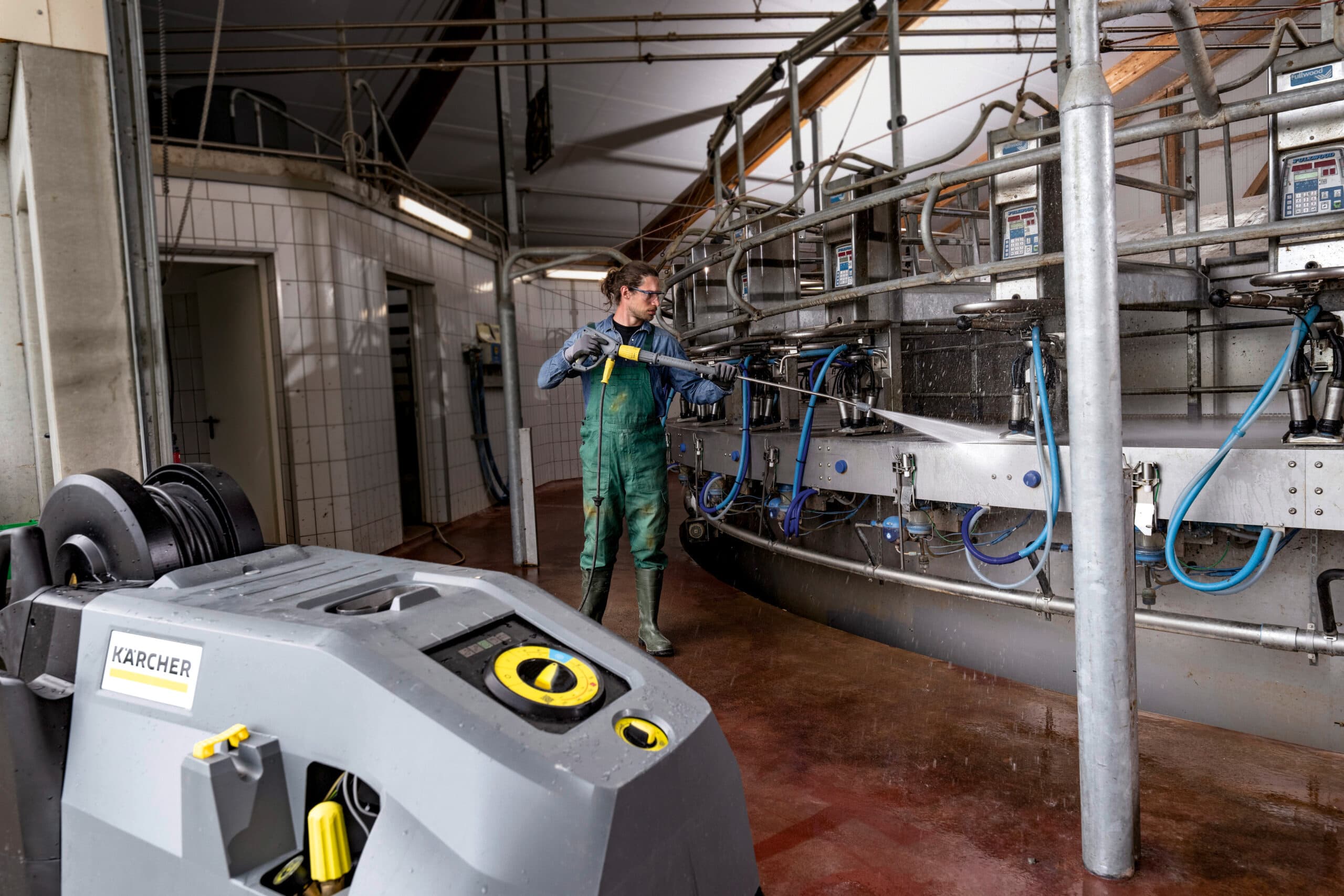 Karcher HDS superklasse som brukes til rengjøring av melke produksjon